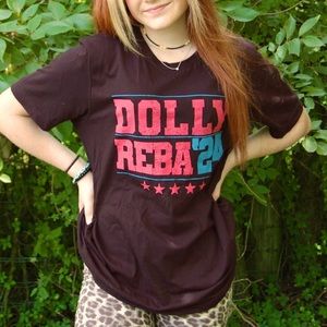 💫 NEW! 💫 Dolly Reba 24 Tee
